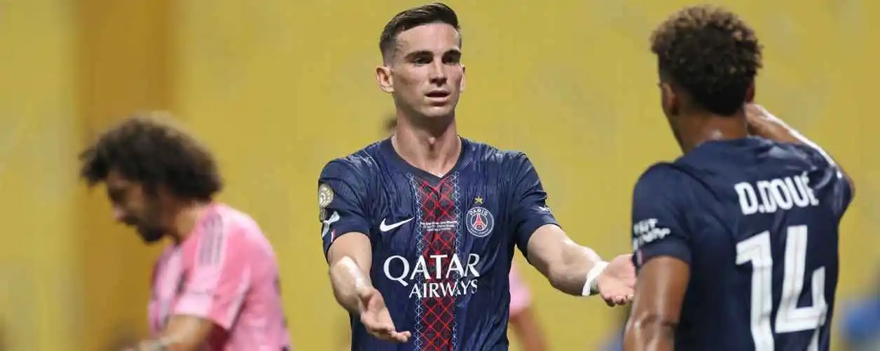 Fabián Ruiz on the Radar: Man United and Al Nassr Eye PSG Midfielder Ahead of Summer Shakeup Fabián Ruiz on the Radar: Man United and Al Nassr Eye PSG Midfielder Ahead of Summer Shakeup