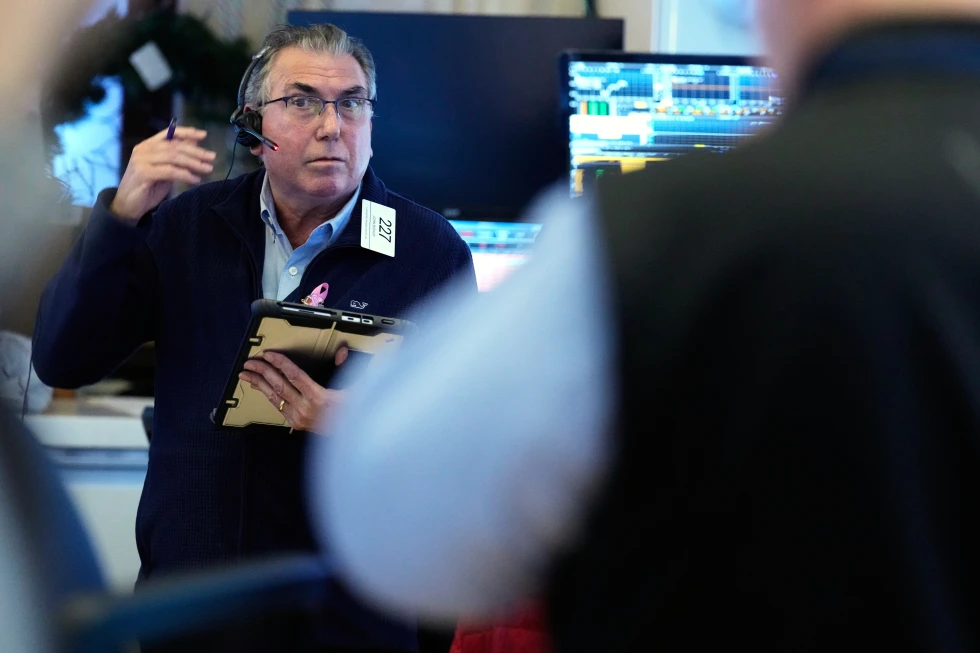 The US stock market keeps setting records as AI excitement keeps building /images/wall-street-ai-market-records.webp